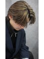 エルマーク 梅田(L-MARK)&nbsp;センターパート×ハイライトこれはモテてまう髪型です！