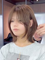 ビューエヒメ(VIEW EHIME)&nbsp;小顔黒髪レイヤーカット×アッシュカラー20代30代40代