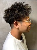 メッシュ ツイスパ ブリーチ ツーブロックマッシュ 20代