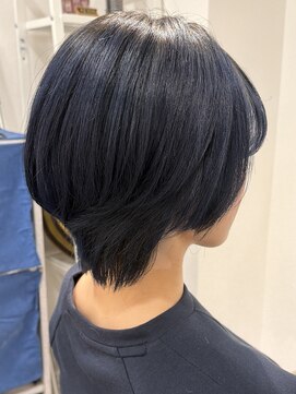 ロジャー(ROGER) ネイビーブルーくびれショート