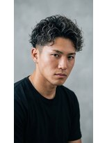 アッシュ 桜木町店(Ash)&nbsp;桜木町メンズ/スペインカール/シルバーメッシュ/フェード