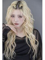 ヴィヒタ 川越 本川越(VIHTA.)&nbsp;ホワイトブロンドウェーブ巻きロングレイヤー川越本川越