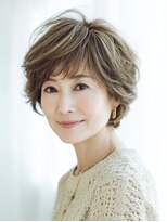 ビフィーノ リルネ(Bifino Rilune) 60代人気の白髪ぼかしショート