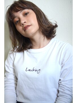 ミラバイグリーン(Mira by green) グレージュ×大人可愛い【ボブ】 03