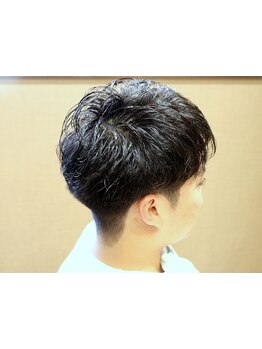 《昨日より印象UP！》ビジネスシーンでも浮かない、オシャレなスタイルをご提案♪スタイリングも簡単に◎