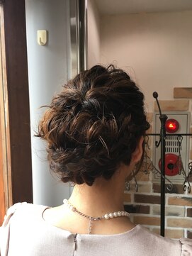 アムールピコ 浦安(Amour Pico) ふんわりアップスタイル