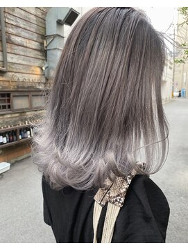 ヘアカロン 熊本本店(Hair CALON) シルバーカラー