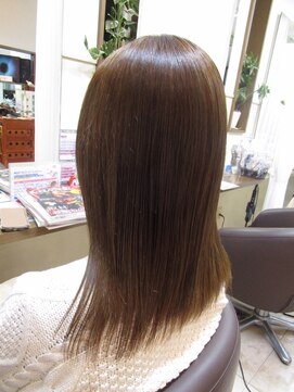 コアフィールフィス(COIFFURE fils) 《見附　今町》ハイトーンアッシュ　セミロング