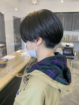 ニーナ(NINA) 刈り上げショート