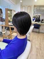 ネオリーブ チロル 横浜西口店(Neolive CiroL.)&nbsp;アッシュグレージュ ミディアムレイヤー 横浜