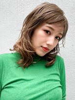 ノラ ウメダ(NORA UMEDA)&nbsp;レイヤーロングワンカール姫カットシアーカラーセミディ