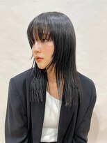 ロマリア(Lomalia)&nbsp;【Lomalia表参道】顔まわりレイヤー 暗髪 セミディ