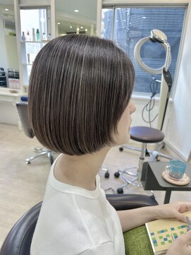 リブレ(LIBRE+hp) ミニボブ×ハイライト