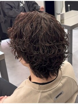 ノイセル 心斎橋(Noisyle) サーフカール×センターパート×海外ヘア