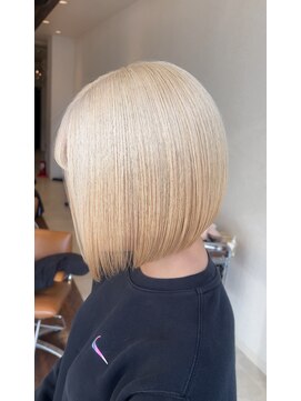 リード バイ ラグーン(LEAD by LAGOON) ブロンドカラー/抜きっぱなしカラー/ケアブリーチカラー