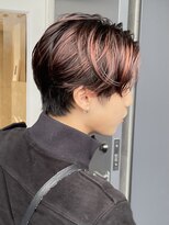 ソラ 表参道(SORA)&nbsp;[SORA表参道 見藤］ハイライトデザイン　センターパートマッシュ