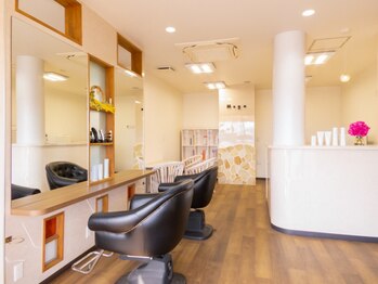 モガ美容室(Moga)の写真/ベテラン女性スタイリストのみのプライベート空間で、ゆったりとした時間をお過ごしいただけます◎