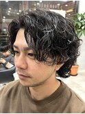 眉カット付パーマ｜目元の印象を変える
