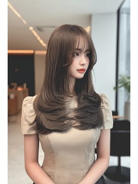 レス(Les.) ミディアムレイヤーバタフライカットハッシュカットダークグレー