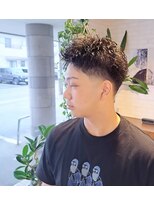 ヘアーサロン カヴィエ(hair salon covie)&nbsp;テーパーフェード　スパイキーショート　学生カット