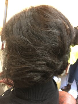 エスエムアールツー(SMR2) ☆ボブアイロンでエレガントなお仕上げ☆