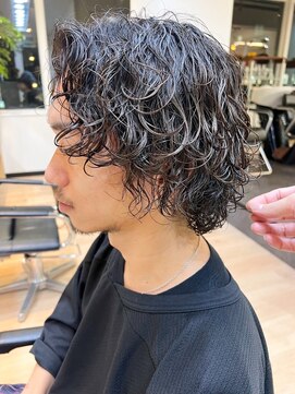 ウェイビーエフティフィフス 横浜西口(WAVEY ft.fifth) 波巻きスパイラルパーママッシュウルフカットセンターパート