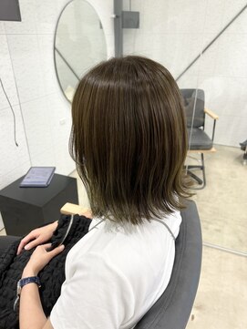 ビーヒアナウ N゜03 金沢駅西店(BE HERE NOW) 切りっぱなしボブ×オリーブベージュ