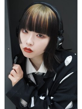 シーム(SEAM) 根本ブリーチのデザインカラー