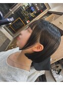 切りっぱなしショートボブ