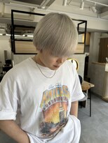 シー(thee) ホワイトベージュ