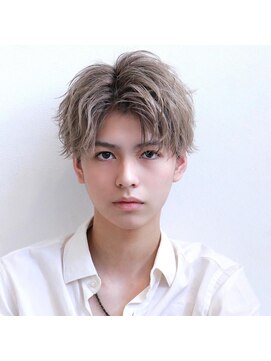 ゴールド 大阪 梅田店(GOALD) 波巻きスパイラルセンターパートツーブロック刈り上げマッシュ