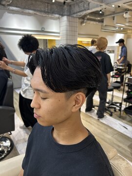 ルースト 京都河原町店(ROOST) センターパート/フェザーパーマ/ニュアンスパーマ/ツイスパ