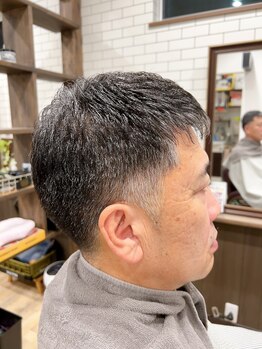 ラ プラース ヤマザキの写真/第一印象は見た目の清潔感。デキルオトコのビジネスヘアをご提案!オン・オフの切り替えで印象UP!