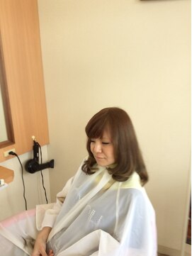 美容室ポケット ミディアムボブ