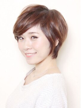 アンダートゥリー(_TREE) 大人ショートボブ ナチュラル×ヌケ感 AKs表参道 遠藤0357783351