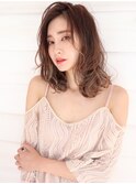 潤いのある束感で大人可愛いいスタイル