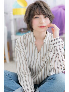 ミック ヘアアンドメイク アップ 駒込店(miq Hair&Make up) 大人かっこいいグレイアッシュくせ毛ショートウルフマッシュc1