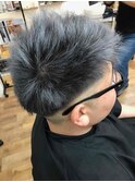 フェードカット　シルバーカラー