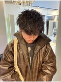 波巻きパーマ 波巻きスパイラル マッシュ 刈り上げ  眉毛