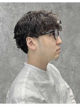 フイ 新宿3丁目(Hui) ハイトーンカラー/マッシュパーマ/アースカラー/men's/