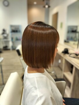 アーチ 十三部店(arch) 艶髪ボブ