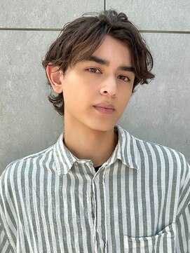 サンバレー(SUNVALLEY) 無造作 外国人風 スパイラルパーマ メンズカット