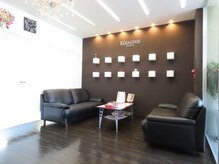 シャルトルーズ(Chart Reuse)の雰囲気（お待ちの間もゆっくりくつろいで頂ける空間になってます。）