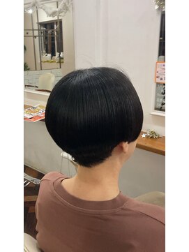 ヘアーアンドメイクアップモパ ショートボブ