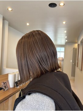 ティエラ(TIERA) 切りっぱなしボブ　グレージュカラー