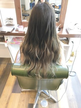 ヘアデザインメリー(hair design Merry) プラチナベージュで作るグラデーションカラー♪