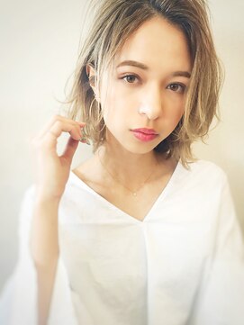 レイラバイアフロート 吉祥寺(Lila by afloat) 【afloat/小笠原剛】ミルクティーカラーのナチュラルボブ