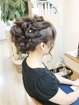 ロカット サロン(Roquat Salon) ふわふわミディアップアレンジ【ヘアアレンジ 立川/立川南】