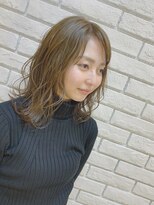 フルミー(fulme.)&nbsp;アンニュイな魅力のゆるふわアッシュベージュ！