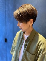 リュクスボーテ(LUXEBEAUTE') J.コナーハンサムショート×極細ハイライト